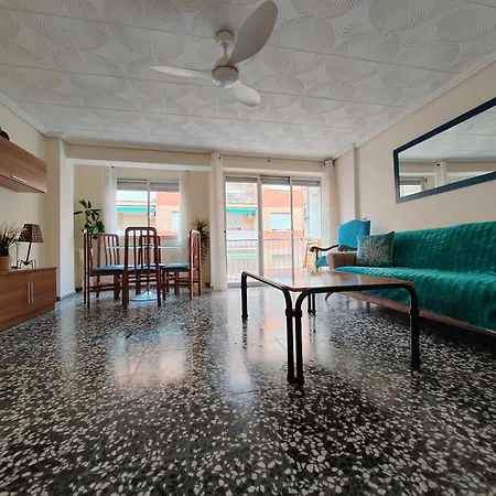 A La Apartman *
